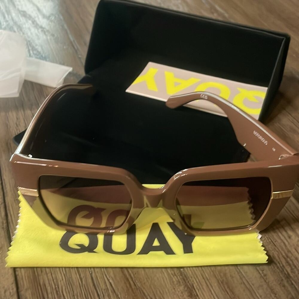 Quay Australia Sunglasses - Women's Notorious 50mm Square Doe Brown - Picture 4 of 7